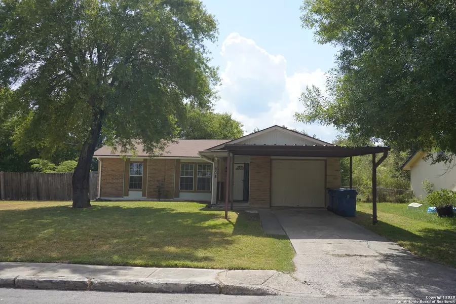 805 HICKORY HILL DR, Kirby, TX 78219-1527