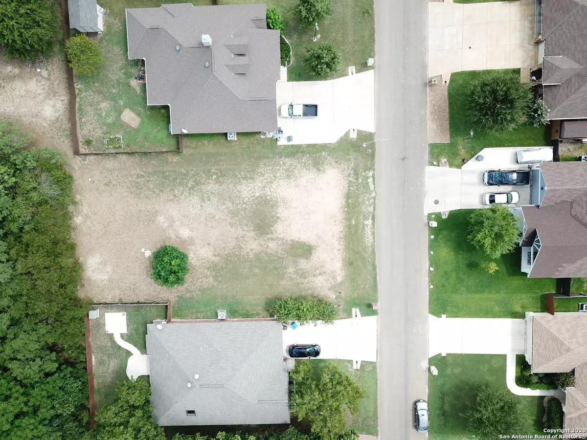 Selma, TX 78154-1876,15616 HILL LN