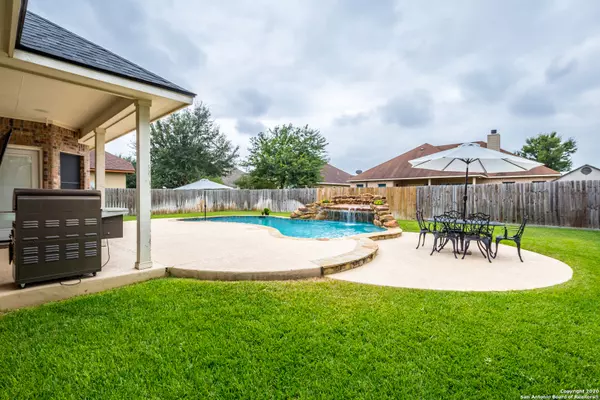 Selma, TX 78154-1874,15617 GLENN LN