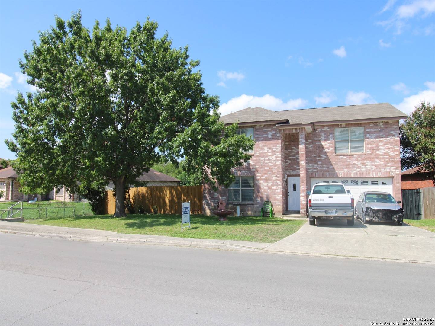 8131 SUNSHINE TRAIL DR, San Antonio, TX 78244-2301
