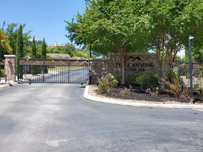 000 Doherty Springs, San Antonio, TX 78255