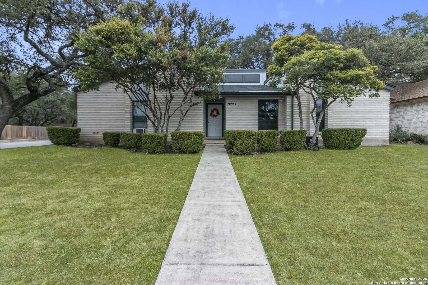 9223 KINGS CROSS ST, San Antonio, TX 78254-2027