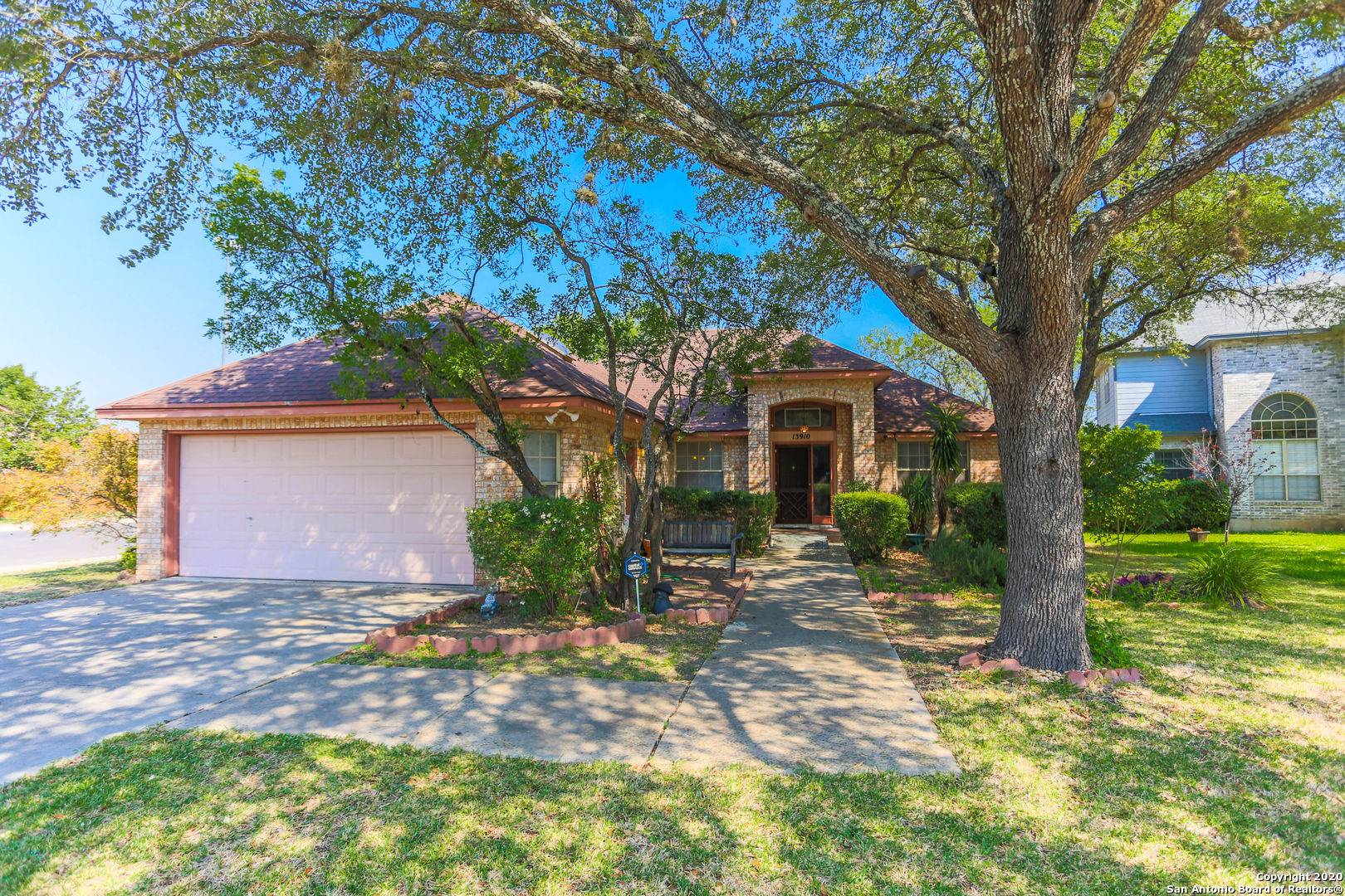 13910 FOOTHILLS COURT ST, San Antonio, TX 78249-2523