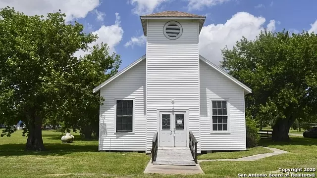 Austwell, TX 77950,705 MAIN