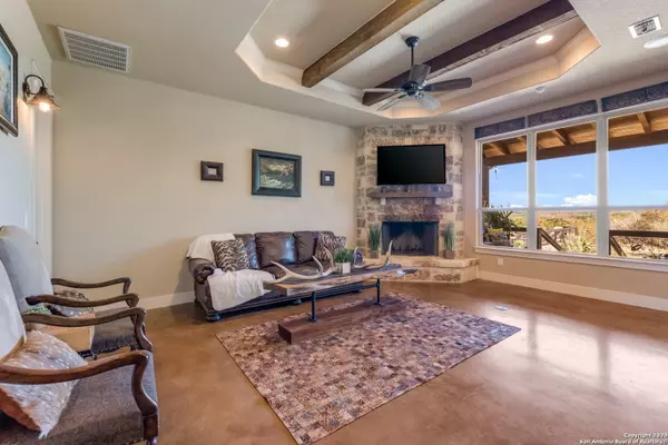 Boerne, TX 78006-7323,122 HUNTERS VIEW CIR