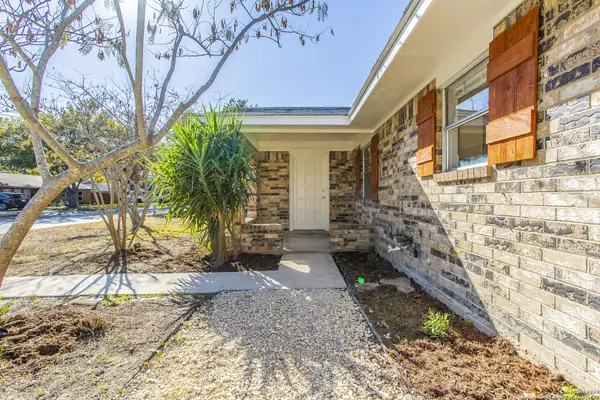 New Braunfels, TX 78130-3524,1369 POPPY LN