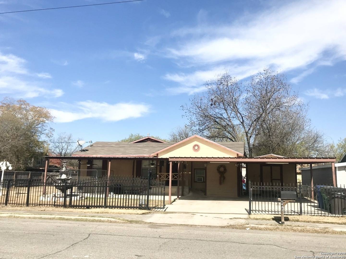 1443 PYRON AVE, San Antonio, TX 78211-4351