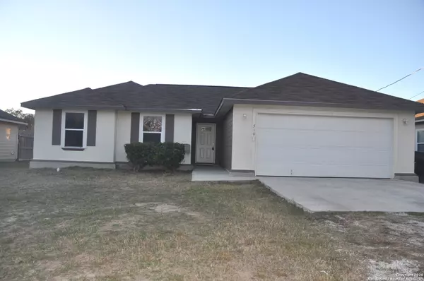 Devine, TX 78016-2610,519 UPSON DR