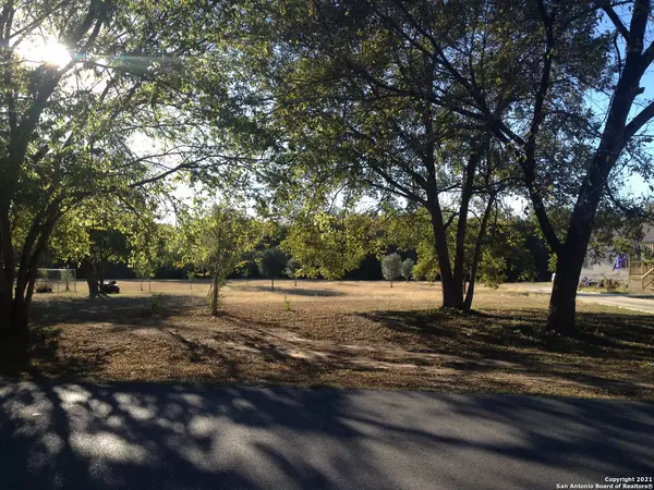 Seguin, TX 78155,4040 SUTHERLAND SPRINGS RD