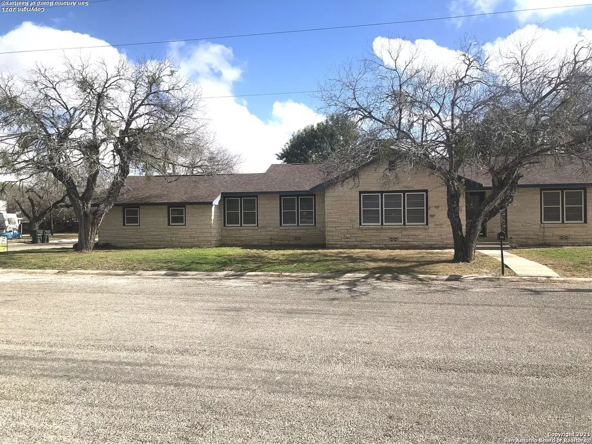 Karnes City, TX 78118,720 N Esplanade St