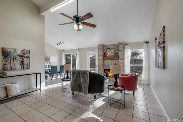 San Antonio, TX 78247-1618,5850 SPRING DOVE ST