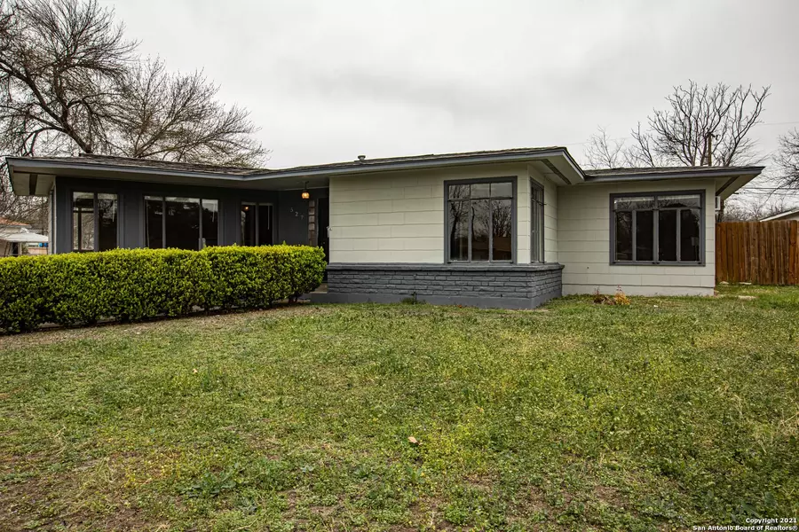 527 SUTTON DR, San Antonio, TX 78228-4262