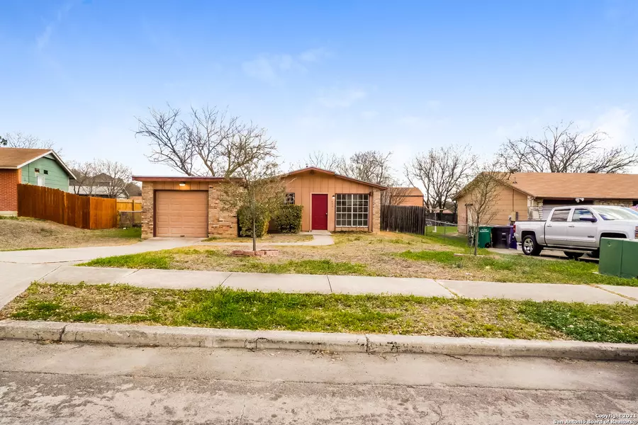 4631 AVENIDA PRIMA ST, San Antonio, TX 78233-6906