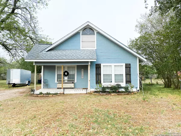 Floresville, TX 78114-1801,929 4TH ST