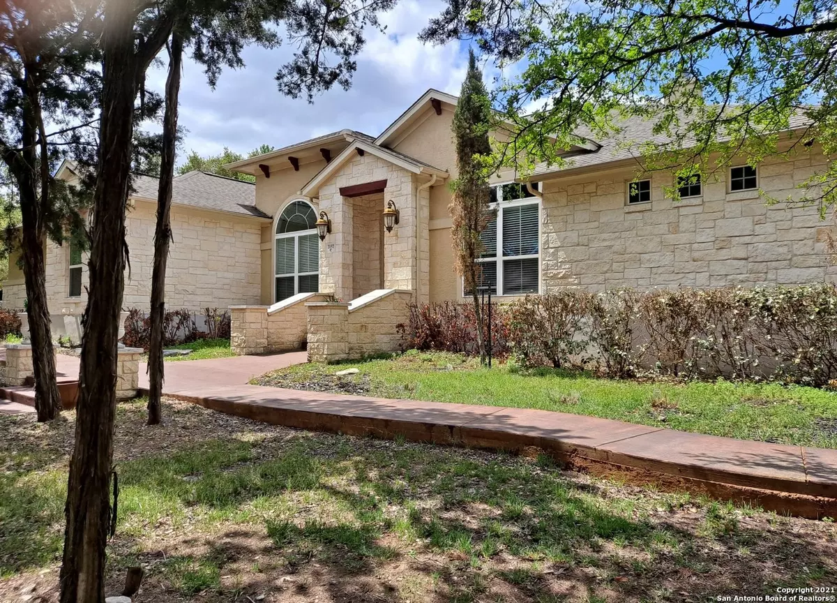 New Braunfels, TX 78132-4344,2157 RANCH LOOP DR