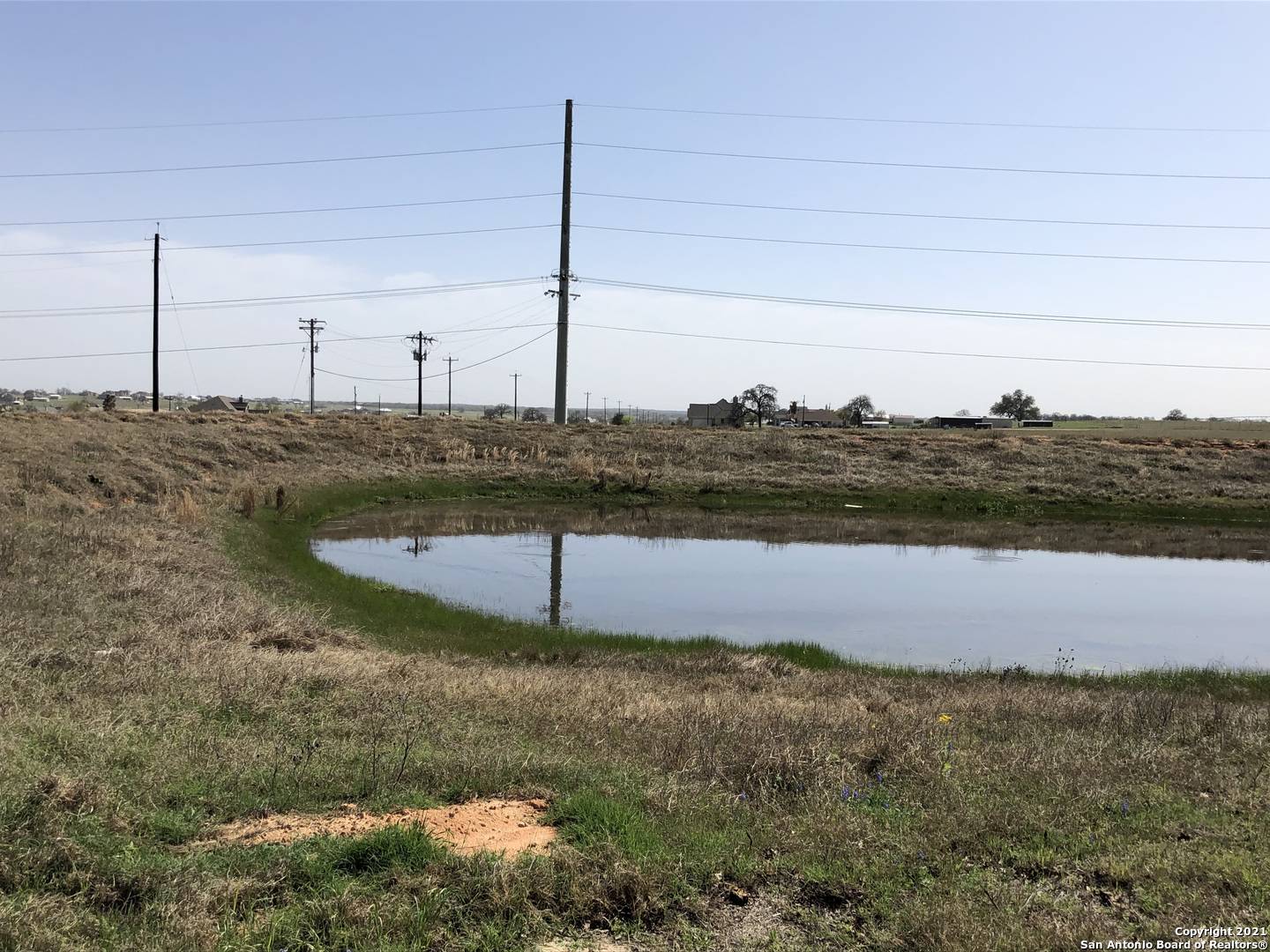La Vernia, TX 78121,1932 County Road 319