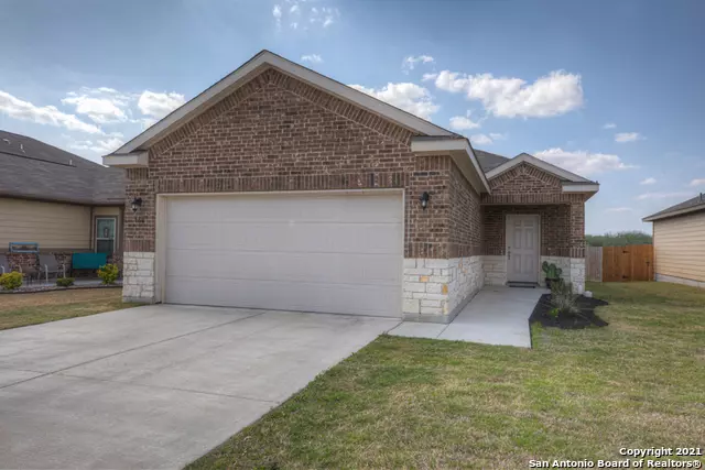 166 BUTTERCUP BND, New Braunfels, TX 78130-7413