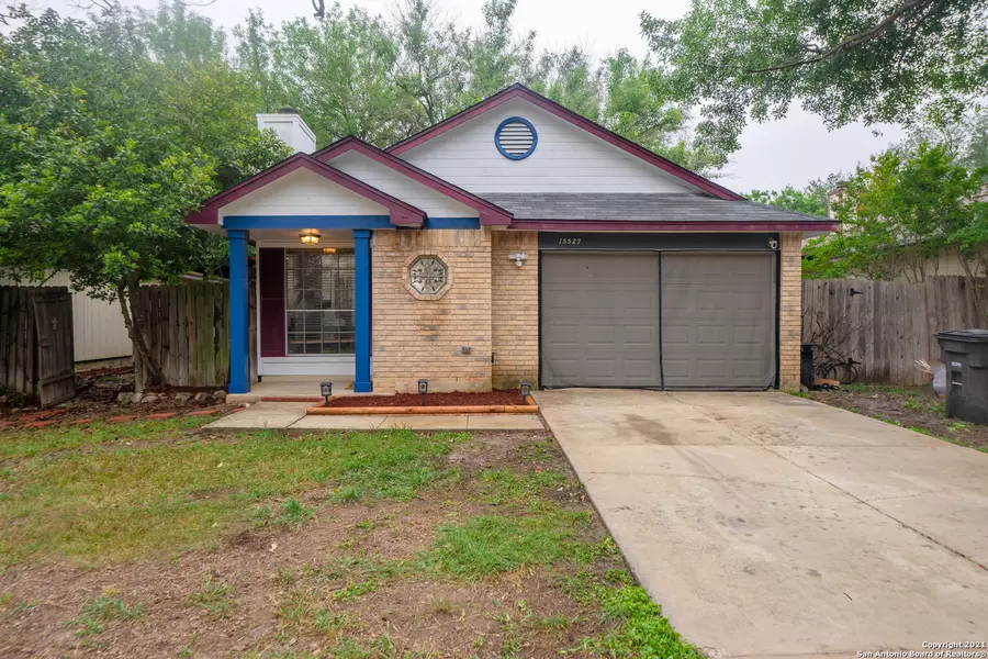 15527 KNOLLGLADE, San Antonio, TX 78247-2136