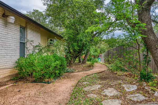 San Antonio, TX 78231-1809,13606 FOREST WALK