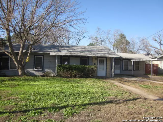 307 Third, Uvalde, TX 78801