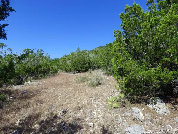 Leakey, TX 78873,32 Indian Creek Road