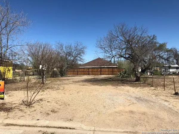 Crystal City, TX 78839,107 Juarez