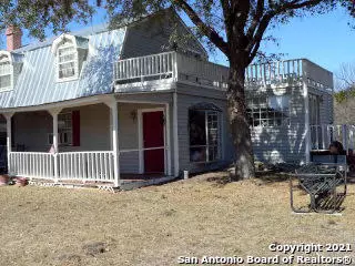 335 Edwards CR 831, Barksdale, TX 78828