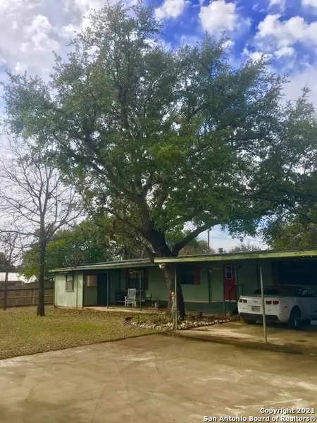 313 Fourth Street, Camp Wood, TX 78833