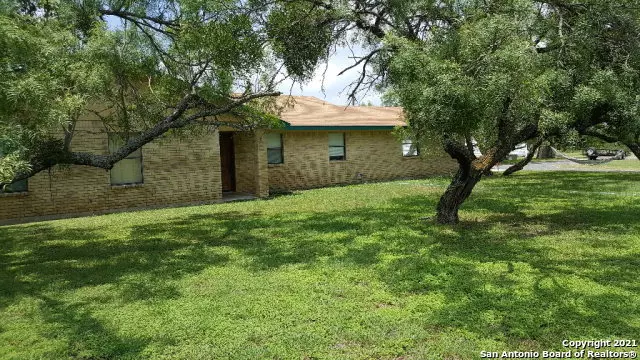 7175 State Hwy 55, Uvalde, TX 78801