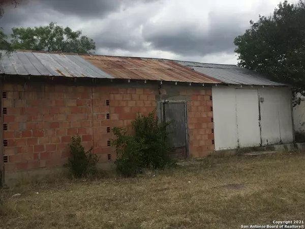 Camp Wood, TX 78833,308 Leon Klink