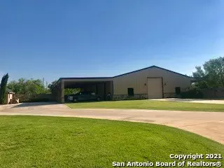 Uvalde, TX 78801,306 Acacia Dr.