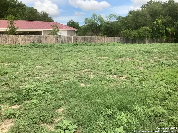 Uvalde, TX 78801,117 Sutton Place-Lot #14