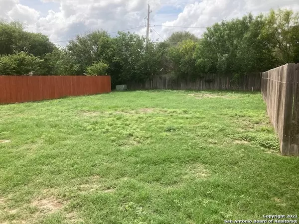 133 Sutton Place-Lot 24, Uvalde, TX 78801