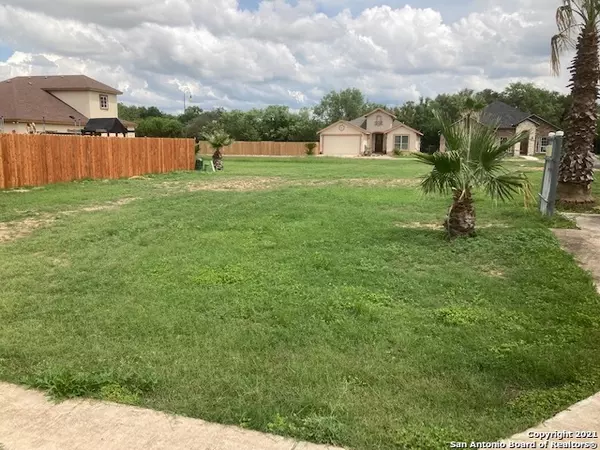 Uvalde, TX 78801,134 Sutton Place-Lot 29