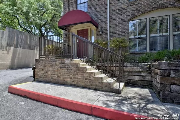 7926 Broadway St UNIT 401, San Antonio, TX 78209