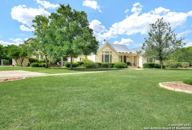 106 Kitty Kat Ln, Boerne, TX 78006