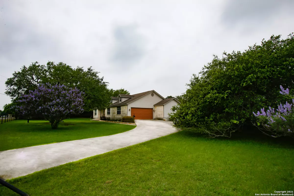 Spring Branch, TX 78070,1718 Rustic Oak Ln