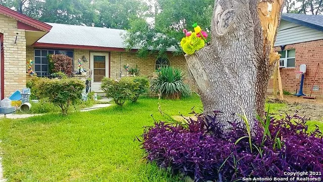 9526 Mider Dr, San Antonio, TX 78216-4351