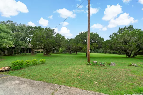 Helotes, TX 78023-2459,23620 CREEK SIDE