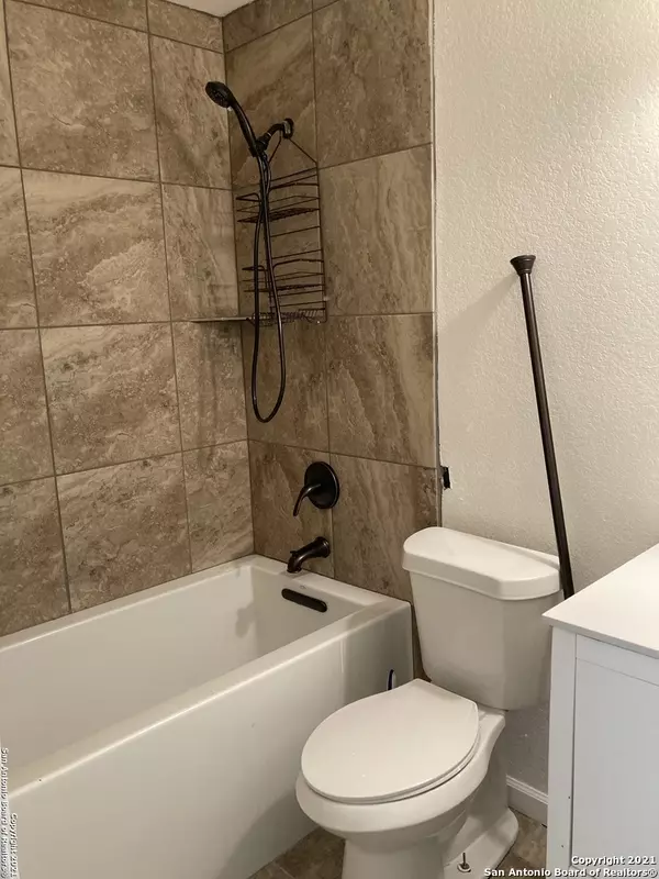 San Antonio, TX 78233-3875,14806 MOUNTAINSIDE RDG