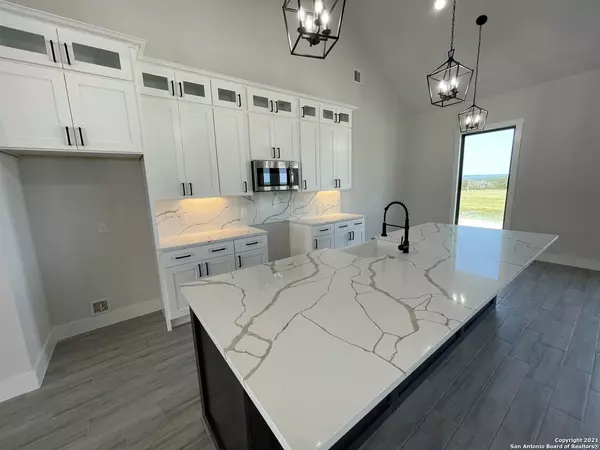 Boerne, TX 78006,123 Greco Bend