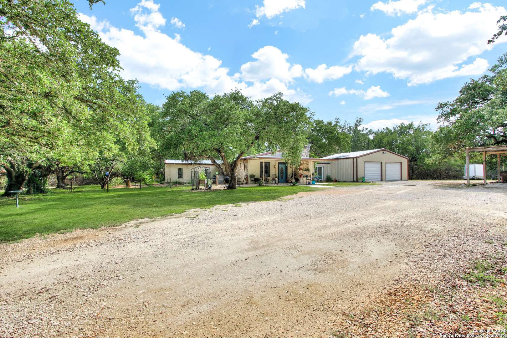 Bulverde, TX 78163-1609,33401 BLANCO RD