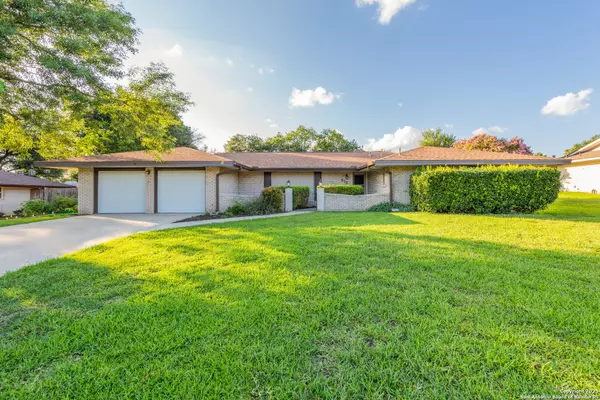 Windcrest, TX 78239-2534,613 FENWICK DR
