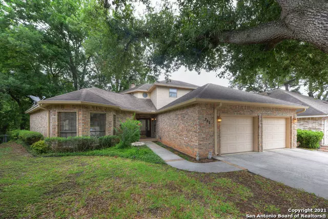 732 CEDAR PKWY, Seguin, TX 78155-6101