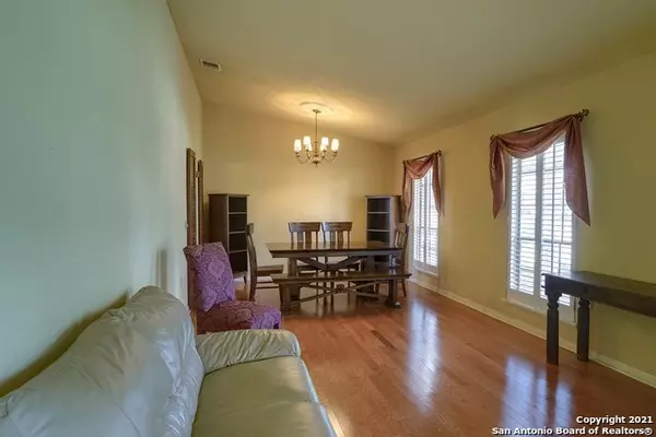 San Antonio, TX 78233-5948,5206 LINDA COLONIA ST