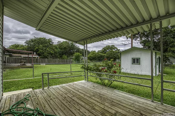 Kirby, TX 78219-1328,5119 HAPPINESS ST