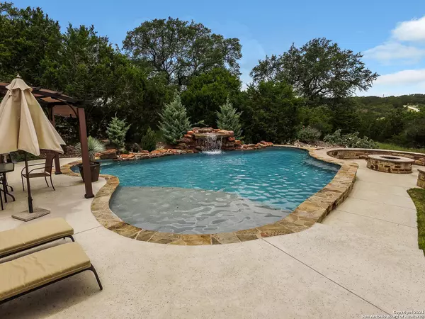 New Braunfels, TX 78132-3926,5729 HEIDRICH CT