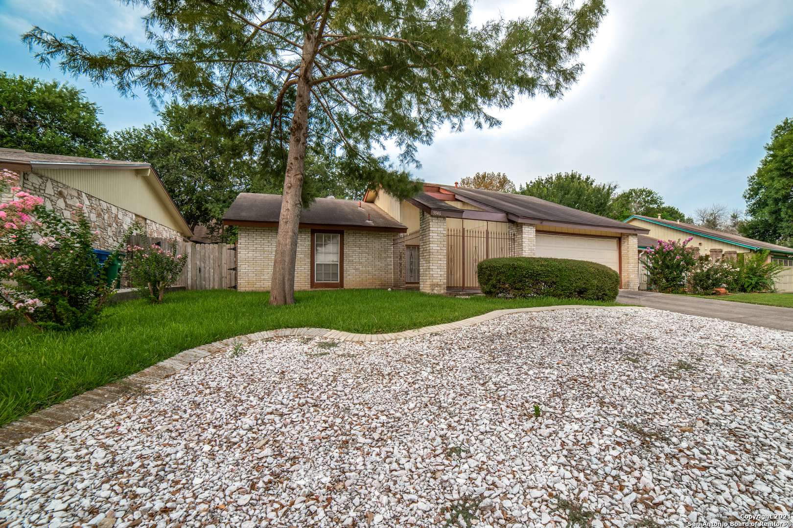 5946 LITTLE BRANDYWINE CRK, San Antonio, TX 78233-5124