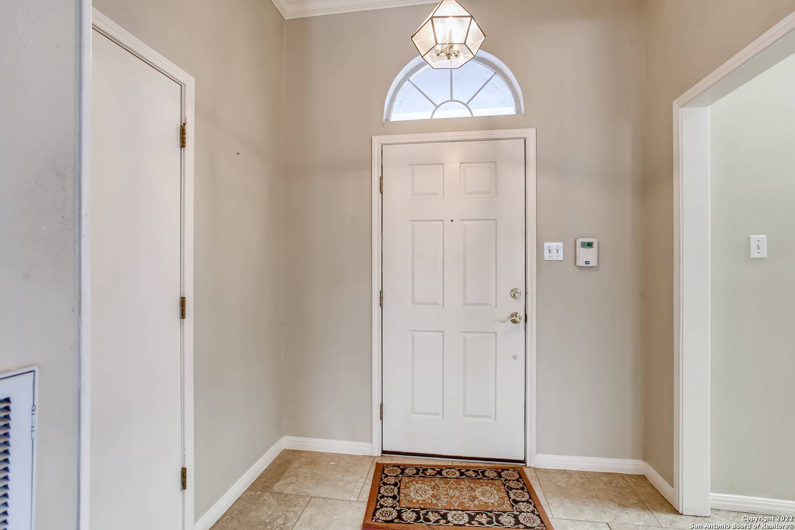 San Antonio, TX 78231-1600,14038 OAKHILL WAY