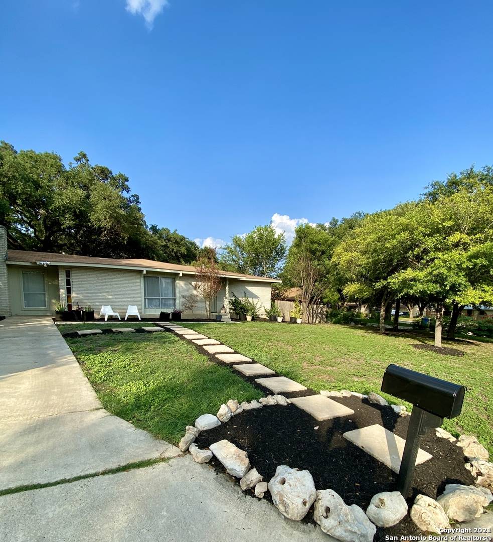 San Antonio, TX 78230-3822,3427 FALLEN LEAF LN